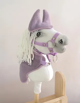 Obrázok produktu pre Súprava Hobby Horse A4: koberček + chrániče sluchu - fialová