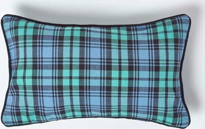 Produktbild von HOMESCAPES Blauer Schottenmuster-Kissenbezug Blackwatch, 30 x 50 cm