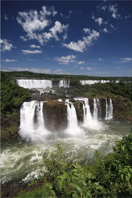 Produktbild von Wallario Poster - Iguazu-Wasserfälle, Kunstdruck Größe: 61 x 91,50 cm