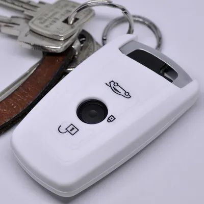 Produktbild von Auto Schlüssel Hülle Silikon Schutz Cover Weiß kompatibel mit BMW F20 F13 F30 F31 F32 F33 F22 1er 2er 3er 4er F10 F25 F07 F11 3 Tasten KEYLESS SMARTKEY