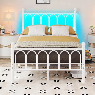 Metallbett 120x200 cm mit LED und Ladestation, weiß