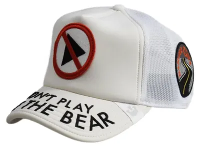 Zdjęcie produktu dla Czapka z daszkiem Goorin Bros. Don't Play Poke The Bear Trucker - 101-1741-WHI