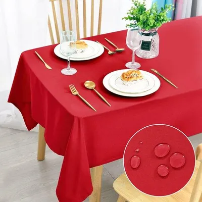 Produktbild von Rotes Weihnachtstischkleed 135x180cm wasserfest