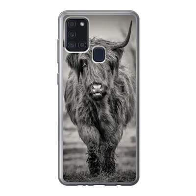 Produktbild von MuchoWow® Handyhülle Schutzhülle Hülle für Samsung Galaxy A21s Schottischer Highlander - Schwarz und Weiß Silikon Softcase Handy Hülle - Hartschale