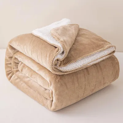 Produktbild von Doppelseitige Fleecedecke 150×200 cm – extraweicher, wärmender Plüsch, Nerz, für Bett/Sofa