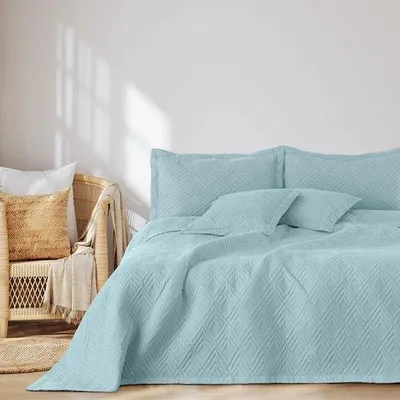 Productafbeelding van Famanu sprei, 240x260 cm, lichtblauw, dubbelzijdig met ultrasoonnaden