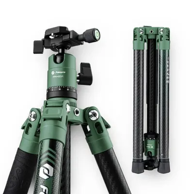 Produktbild von Fotopro X-Aircross 3 Reisestativ aus Kohlefaser 152 cm, 360° Panorama Kugelkopf, 0,94 kg leicht, kompakt für DSLR, max. Traglast 10 kg, mit Tragetasch