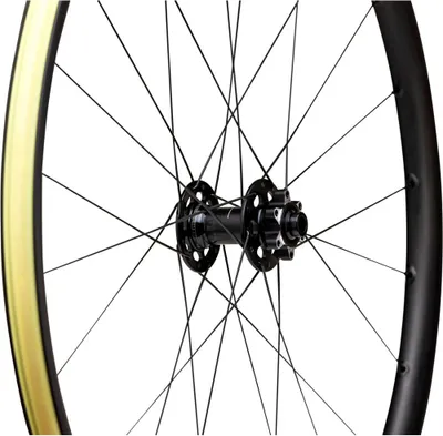 Produktbild von Wtb Czr I23 28h 6b Disc Tubeless Gravel-vorderrad Silber 12 x 100 mm Silber 12 x 100 mm