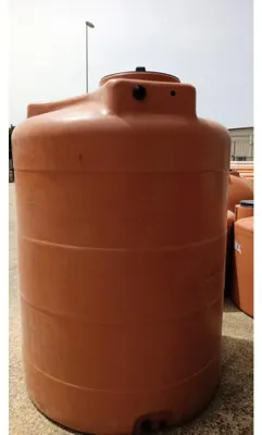 Produktbild von Zylindrischer, vertikaler Außenbehälter, 750 Liter, Terrakotta