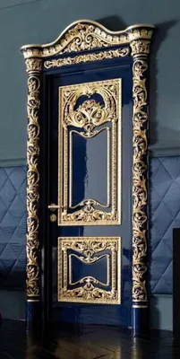 Produktbild von Casa Padrino Luxus Barock Wohnungstür Royal Blau / Gold - Prunkvolle Massivholz Tür mit Rahmen - Luxus Möbel im Barockstil - Barock Möbel - Hotel Möbel - Barock Einrichtung - Edel & Prunkvoll