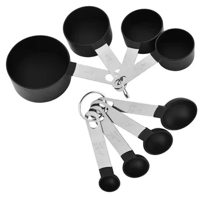 Produktbild von Messlöffel-Set – 8-teilig – Praktische Messbecher – Hochwertige Messlöffel – Wiegen in Gramm und Millilitern – Löffel – Messschaufeln – Schwarz