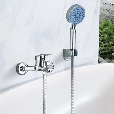 Immagine prodotto di Rubinetto per vasca da bagno Ibenzoa® con doccetta, miscelatore monocomando, 5 tipi di getto, acciaio inossidabile SUS304, tubo flessibile per doccia da 1,5 m, montaggio da 13–17 cm