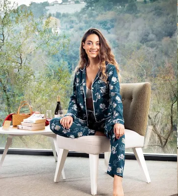 Produktbild von Damen-Set aus Jersey mit Blumenmuster und Knöpfen (Grün)