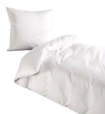 Produktbild von Traumschlaf Uni Mako-Satin Bettwäsche 155x220 cm + 80x80 cm weiss
