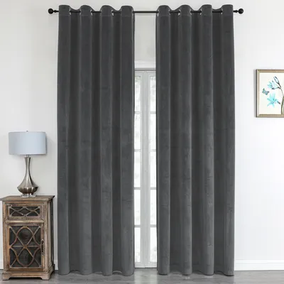 Produktbild von Vorhang Ösenschal Samt Blickdicht 140 (B) x 245 (L) Vorhänge Gardine Gardinen mit Ösen Ösenaufhängung Dunkelgrau 2er Pack