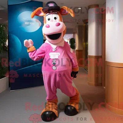 Produktbild von Maskottchenkostüm REDBROKOLY der rosa Guernsey-Kuh mit Bootcut-Jeans und Kummerbund