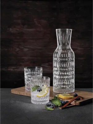 Zdjęcie produktu dla Karafka Unyqoos® Kristallkaraffe wykonana z kryształowego szkła – elegancka i wytrzymała karafka do serwowania wody, soków, koktajli i wina, posiada delikatne, szlifowane wzory i jest przeznaczona do mycia w zmywarce