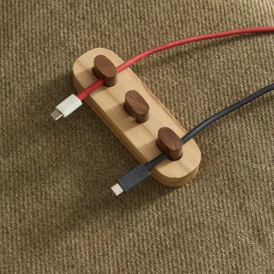 Holz-Kabelorganizer mit 3 Magnetknöpfen, Beige
