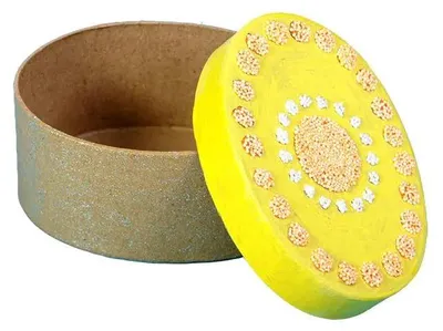 Immagine prodotto di Realizza una confezione regalo in cartapesta