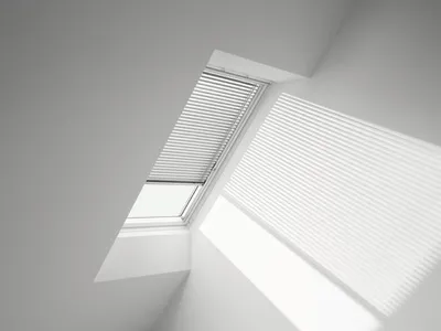 Obrázek produktu pro VELUX PAL S06 7057S Roleta 114x118 Stříbrný rám, S06, 606, 4, kartáčovaný hliník