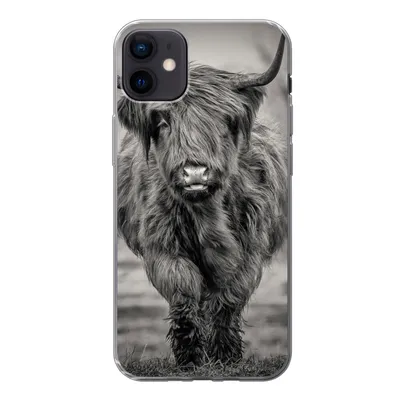 Produktbild von MuchoWow® Handyhülle Schutzhülle Hülle für iPhone 12 mini Schottischer Highlander - Schwarz und Weiß Silikon Softcase Handy Hülle - Bild