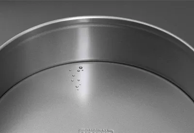 Produktbild von Famanu Springform rechteckig 24 x 24 cm mit Deckel & Famanu Springform rund 24 cm