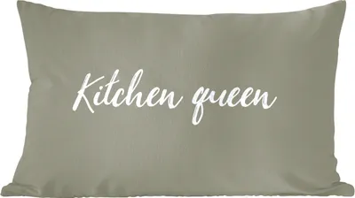 Produktbild von MuchoWow® Zierkissen Sofakissen Wohnzimmer Dekokissen 60x40 cm Sprichwörter - Frauen - Küchenkönigin - Zitate - Kopfkissen - Polster mit Foto