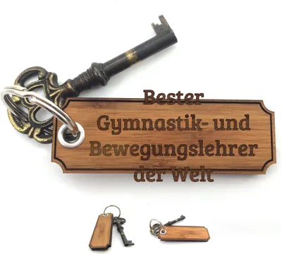 Produktbild von Mr. & Mrs. Panda Schlüssel Anhänger Gymnastik- und Bewegungslehrer - Bambus - Geschenk, schutzengel, Schenken, holz, für tasche, Berufsschule, Gravur, Gratulation