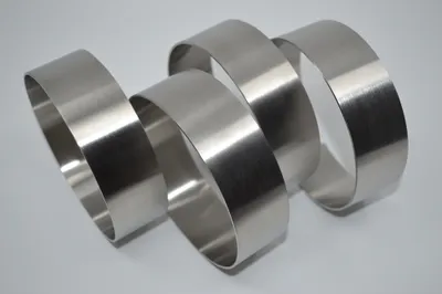 Produktbild von OXNFEIA® Burgerring 1 Stück Edelstahl Ring rostfrei Tortenring Küchenring Speisering Dessertring Pattiering Backring Burger Buns Ring Servierring