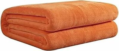 Produktbild von Kuscheldecke Wohndecke Flanell Fleecedecke, Falten beständig als Sofadecke oder Bettüberwurf, Größe:150 cm x 200 cm, Farbe:Orange
