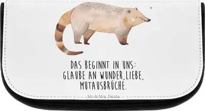 Produktbild von Mr. & Mrs. Panda Kosmetikbeutel Nasenbär - Weiß - Geschenk, kulturtäschchen, Kosmetiktasche, Nasenbären, Bär, Organizer, Kulturbeutel, Rüsselbär, Kulturtasche