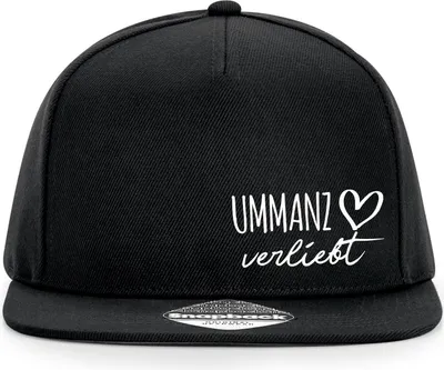 Produktbild von Huuraa Cappy Mütze Ummanz verliebt Black Polyester Snapback Kappe Geschenkidee