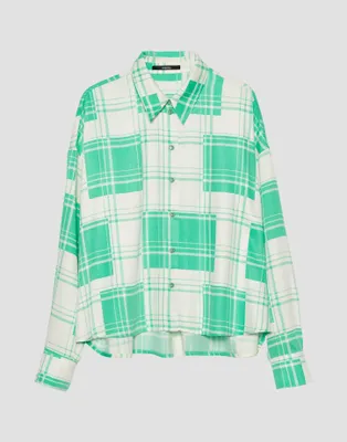 Produktbild von Bluse Zanela mit Karo Muster aus ECOVERO™ Viskose, weit und verkürzt geschnitten