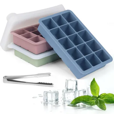Produktbild von Eiswürfelform Silikon 3er Set 45 Fächer Quadratisch 3.5cm Blau Rosa Grün
