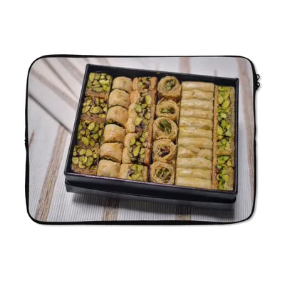 Produktbild von MuchoWow® Laptop Hülle 14 ZollBaklava aus dem Libanon Laptoptasche - Laptoptasche - Stoßsicher - Schutzhaube