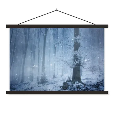 Produktbild von MuchoWow® Textilposter Wald - Winter - Schnee 60x40 cm mit schwarzem Rahmen - Hölzernes