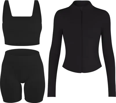 Immagine prodotto di Set da allenamento Circle Five Scrunch Shape (pantaloncini per flessioni, giacca modellante con cerniera e reggiseno sportivo a sostegno medio)