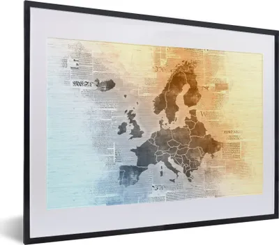 Produktbild von MuchoWow® MuchoWow® Gerahmtes Poster Karte - Europa - Zeitungen 40x30 cm - Poster mit zchwarzem Bilderrahmen - Bilderrahmen - Poster im Rahmen