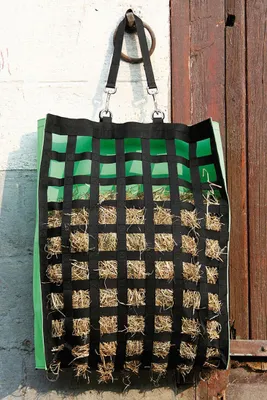 Produktbild von Heusack Heutasche Heunetz Futtersack Heubeutel mit vielen Freßöffnungen 055/100 in Grün