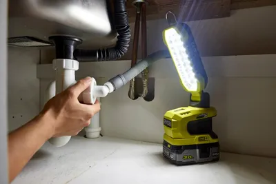 Zdjęcie produktu dla Ryobi Lampa warsztatowa akumulatorowa 18V ONE+ R18ALP-0