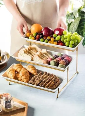 Produktbild von Set mit 3-stöckigem Servierständer – stabiles Regal für Vorspeisen und Desserts – elegantes Tablett für Obst, Cupcakes und Bewirtung – geeignet für Partys und Veranstaltungen