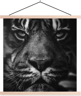 Produktbild von MuchoWow® Textilposter Tiere - Tiger - Wild - Schwarz - Weiß 120x120 cm mit holzfarbenen Rahmen - Textil-Poster