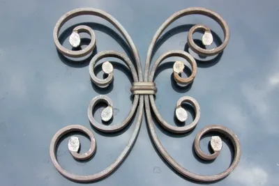 Produktbild von UHRIG Schmiedeeisen Ornament aus Stahl für Zaun, Geländer, Fenstergitter uvm.