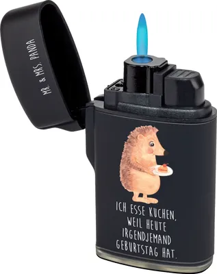 Produktbild von Mr. & Mrs. Panda sturmfeuerzeug Igel Kuchenstück - Schwarz - Geschenk, Essen Spruch, Geburtstagskuchen, zigarettenanzünder, Gasfeuerzeug, anzünder, Lustige Sprüche, Torte