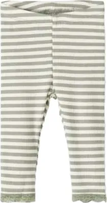 Image de Pantalon Name It 13212742-DRIEDSAGE pour Bébé