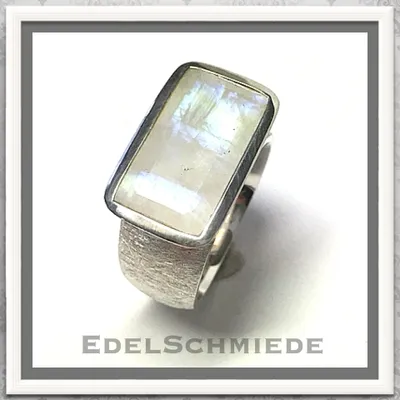 Produktbild von Edelschmiede925 Silberring 925 mit großem Mondstein rechteckig Ringgröße 57