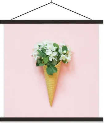Produktbild von MuchoWow® Textilposter Eiswaffel - Blumen - Stilleben 90x90 cm mit schwarzem Rahmen - Magnetisches