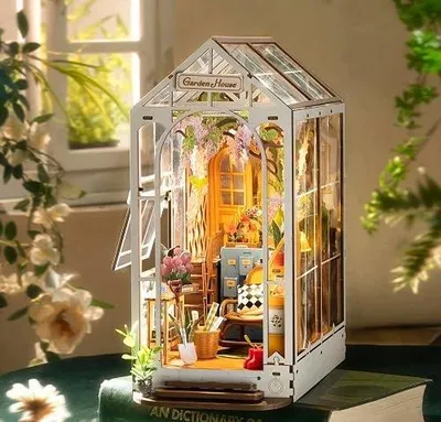 Zdjęcie produktu dla Book nook księgarnia szekspira zestaw DIY oświetlenie LED prezent