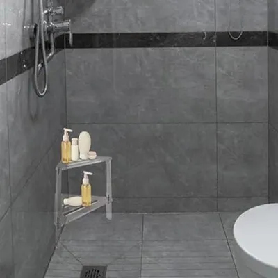 Produktbild von Transparenter Duschhocker für die Dusche mit Ablage, stabiler Badesitz als Badehilfe und rutschfeste Fußstütze