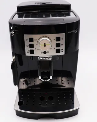 Image de DeLonghi Magnifica S ECAM 22.110.B Machine à café automatique avec buse à mousse de lait